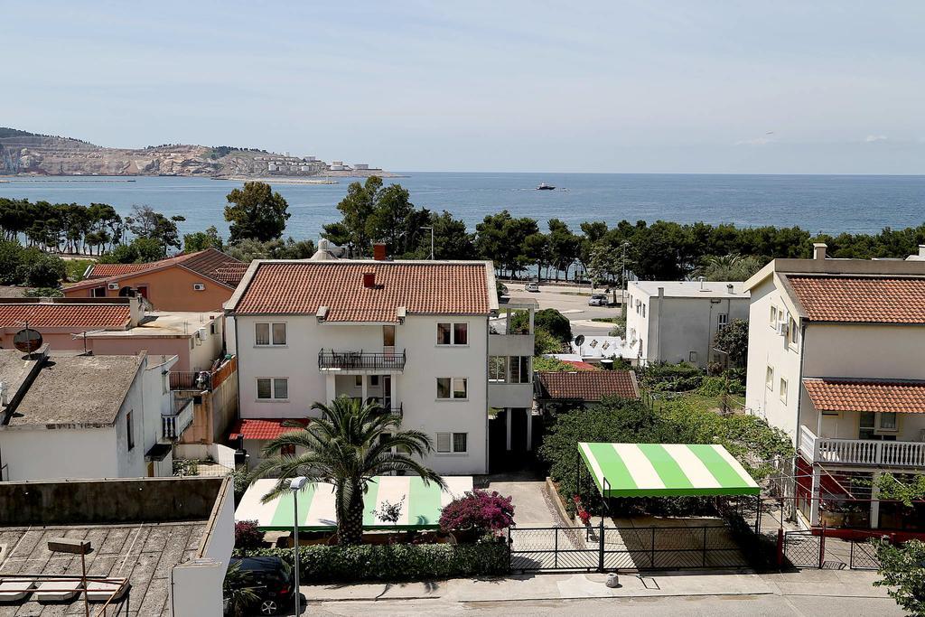 Apartments Stevo Nikocevic Bar Buitenkant foto