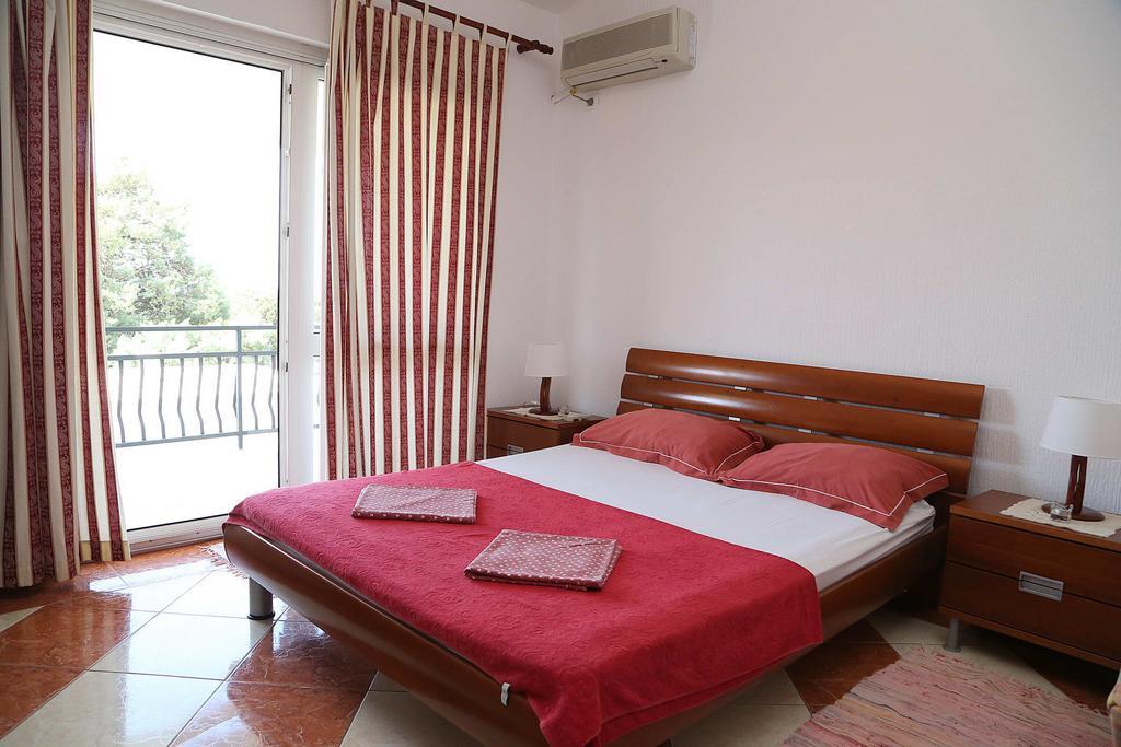 Apartments Stevo Nikocevic Bar Buitenkant foto