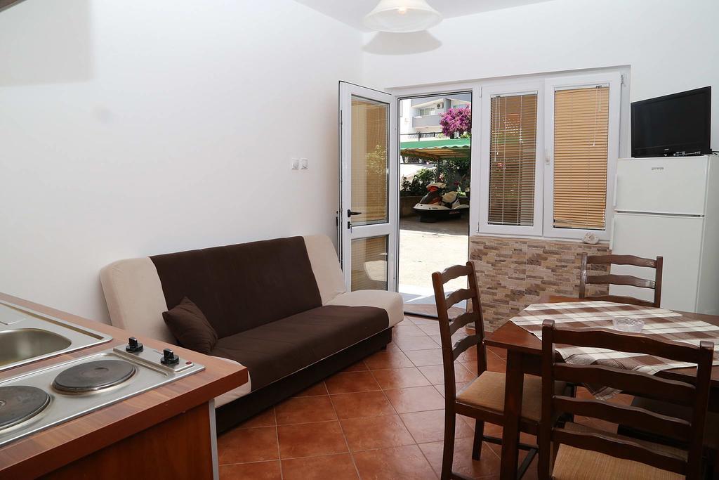 Apartments Stevo Nikocevic Bar Buitenkant foto